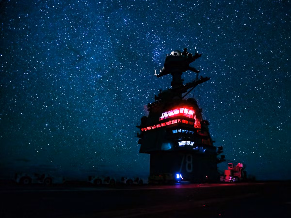 Tàu sân bay USS Gerald R. Ford trên vùng biển Đại Tây Dương trong cuối năm 2017. Nguồn ảnh: BI.