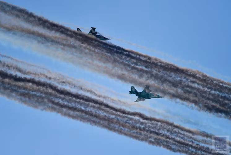 Hiện tại, Không quân Kazakhstan có trong biên chế 14 chiếc Su-25 và con số này có thể nâng lên gần 30 chiếc trong tương lai gần, sự bổ sung này ít nhiều sẽ giúp Kazakhstan nâng cao lực tác chiến trên không. Đặc biệt, Kazakhstan là quốc gia thứ hai trên thế giới sở hữu những chiếc tiêm kích Su-30SM chỉ sau Nga. Nguồn ảnh: TASS.