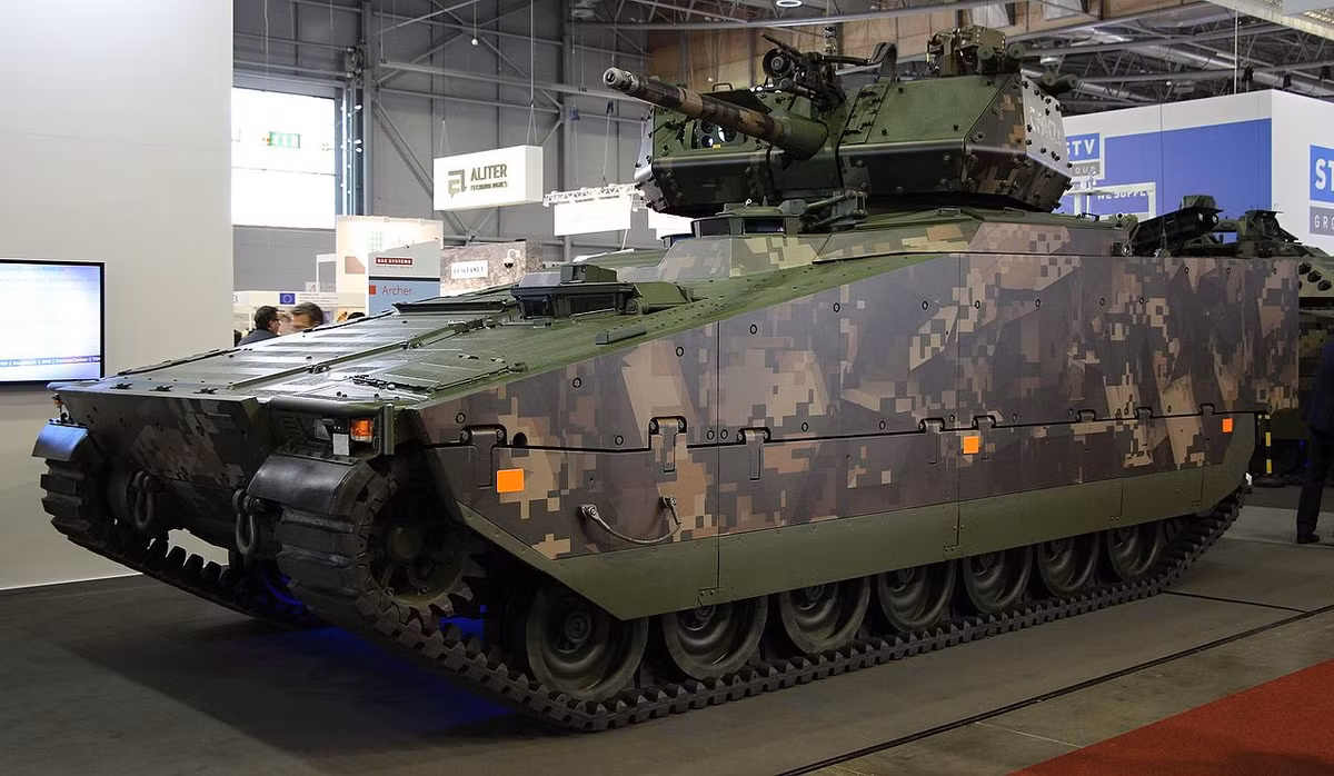 Tổng cộng hiện giờ phía BAE Systems đã sản xuất được khoảng 1200 chiếc CV90 các phiên bản và hoạt động trong biên chế chính thức của nhiều quốc gia trên thế giới, đặc biệt là các quốc gia Bắc Âu. Nguồn ảnh: Defence.