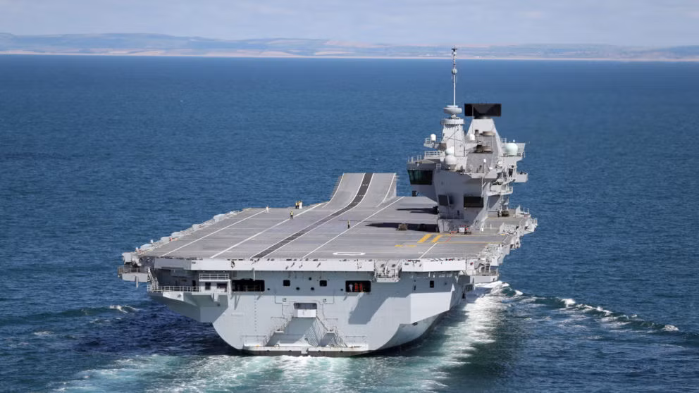 Tàu sân bay HMS Queen Elizabeth cũng không sử dụng hệ thống động lực hạt nhân kể cả khi Anh hoàn toàn có thể tiếp cận được công nghệ này từ Mỹ hoặc Pháp. Nguồn ảnh:Sky.