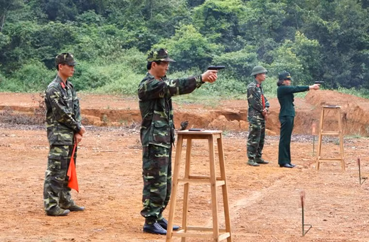 Trong biên chế của Quân đội Nhân dân Việt Nam K59 vẫn đang được sử dụng tích cực, tuy không phổ biến như K54; hiện tại K59 đang được trang bị cho các sĩ quan mang hàm thiếu tá trở lên.