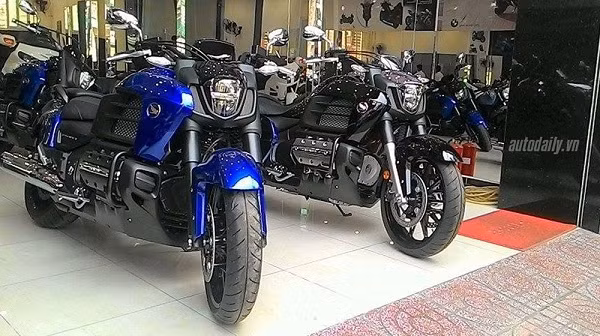 Sieu pham Honda Gold Wing F6C Valkyrie 2014 vua den VN