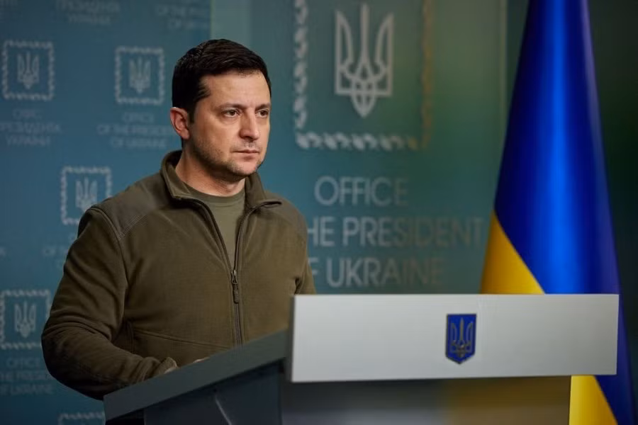 Tổng thống Zelensky cũng đề xuất phương Tây "triển khai biện pháp răn đe chiến lược phi hạt nhân toàn diện" trên đất Ukraine nhằm gửi thông điệp mạnh mẽ tới Nga.