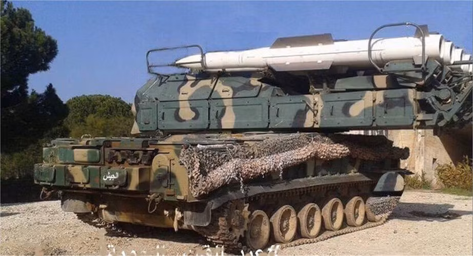 Buk được Liên Xô chế tạo vào đầu những năm 1970 như là một sự phát triển kế thừa của tên lửa 2K12 Kub (NATO định danh là SA-6 Gainful) hay còn được mệnh danh là “những ngón tay thần chết” từ sau những chiến tích lừng lẫy tại Trung Đông.