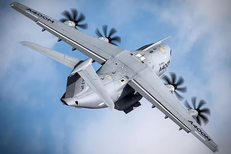 Tại khu vực Đông Nam Á, Malaysia là quốc gia duy nhất đặt mua A-400M với số lượng 4 chiếc từ tháng 12/2005.