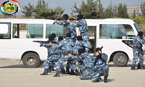 Có thể thấy, tại buổi lễ tốt nghiệp, các binh sĩ SMF đã phô diễn nhiều kỹ năng chứng tỏ sức mạnh đáng gờm. Ảnh: AMN.