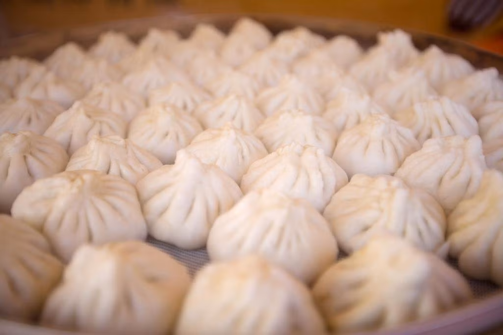 Chính vì thế, người ta thường đùa rằng: "Cẩu Tử mải bán bánh bao, chẳng thèm quan tâm đến khách hàng" và lâu dần gọi thành “Cẩu Bất Lý” nghĩa là “chó cũng không thèm”.