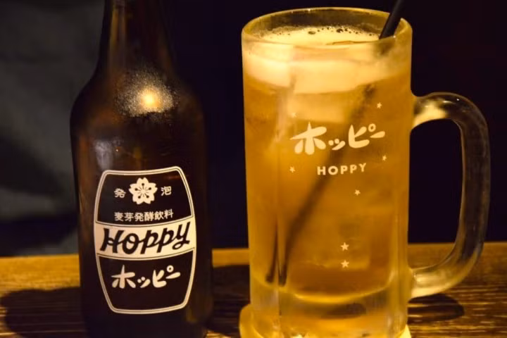 Theo như nghiên cứu, Hoppy là một loại thức uống tốt cho sức khoẻ ở Nhật Bản vì nó có thể giúp cơ thể tránh được những bệnh theo mùa ở người lớn như: cảm cúm, nhức đầu,…Ảnh: Internet.