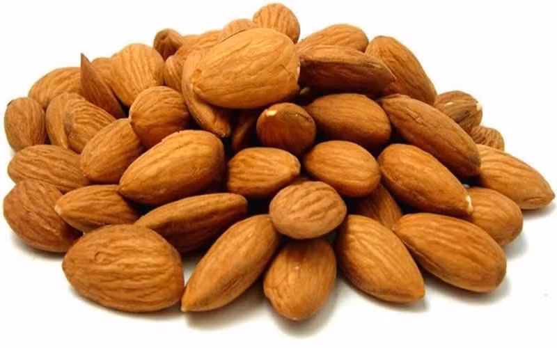 Betalains là một trong những chất oxy hóa chính có trong củ cải đường. Nhờ có chất này, củ cải đường có tác dụng ngăn ngừa các tổn thương DNA và tổn thương gan. Theo các chuyên gia, uống mỗi ngày 1 ly nước ép củ cải đường sẽ giúp gan bạn luôn được sạch sẽ.