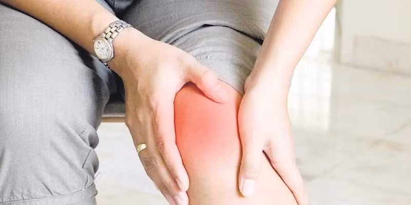 Xoa dịu những cơn đau khớp, giảm sưng, viêm ở những người mắc bệnh tuyến giáp hay viêm khớp.