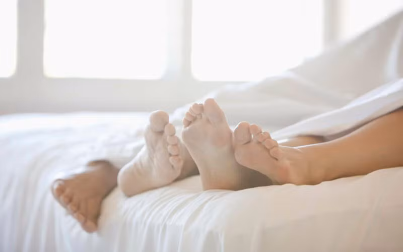 Tốt cho sức khỏe tình dục: Ở nam giới, chất kẽm trong hàu giúp cải thiện số lượng và khả năng bơi lội tinh trùng. Ở phụ nữ, ăn hàu có thể giúp cân bằng lượng estrogen, progesterone, và testosterone. 