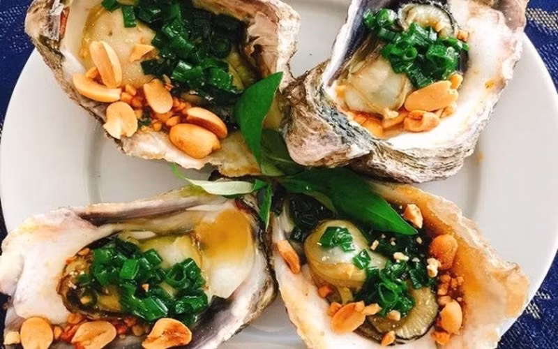 Cải thiện hệ thống mạch máu: Hàu chứa nhiều chất axit béo omega-3, kali, magiê có thể làm giảm nguy cơ đau tim, đột quỵ, và cũng có hiệu quả trong việc làm giảm huyết áp.