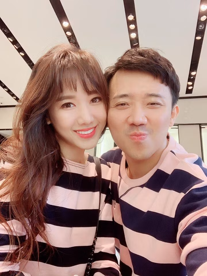 Có thể nói đây là cặp đôi chăm diện đồ đôi nhất showbiz Việt.