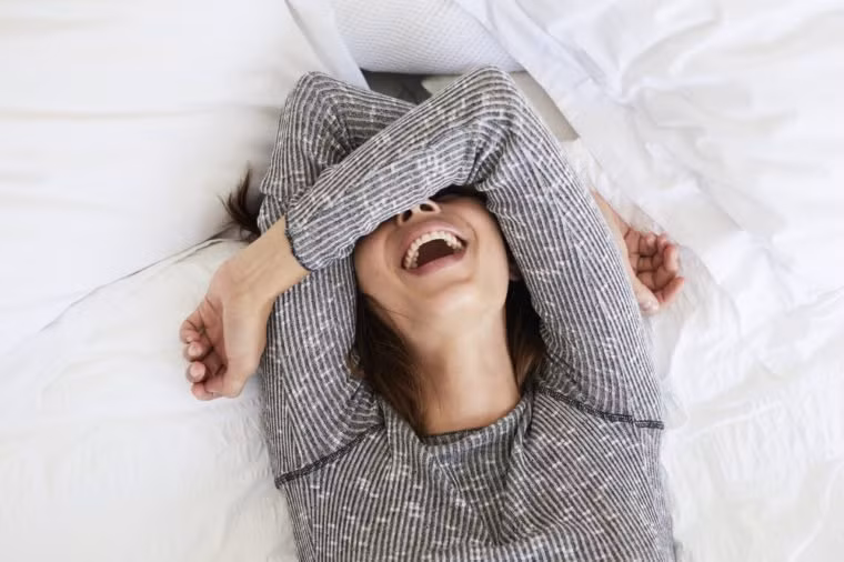 Âm nhạc luôn là một phần không thể thiếu trong đời sống tinh thần của chúng ta. Nghe nhạc buổi sáng giúp bạn có một ngày mới tươi vui và phấn chấn hơn.