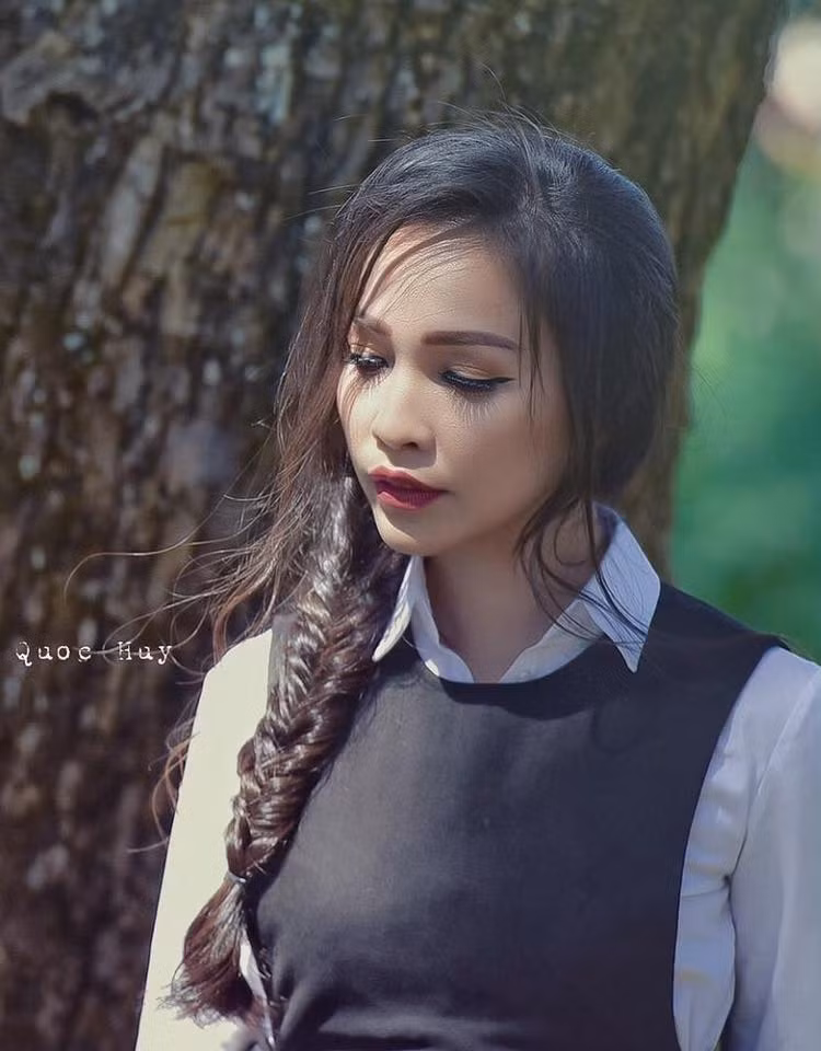 Nữ ca sĩ gần như không ăn các loại thực phẩm chiên, rán nhiều dầu mỡ, đồ ngọt. Trong ngày, cô ăn chủ yếu rau xanh, uống nước ép hoa quả. Hiền Thục còn có thói quen uống nước ấm kể cả mùa đông hay mùa hè.