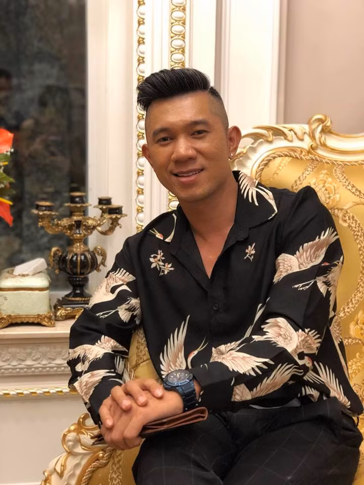 Vua phau thuat tham my, Luong Bang Quang thay doi the nao-Hinh-3