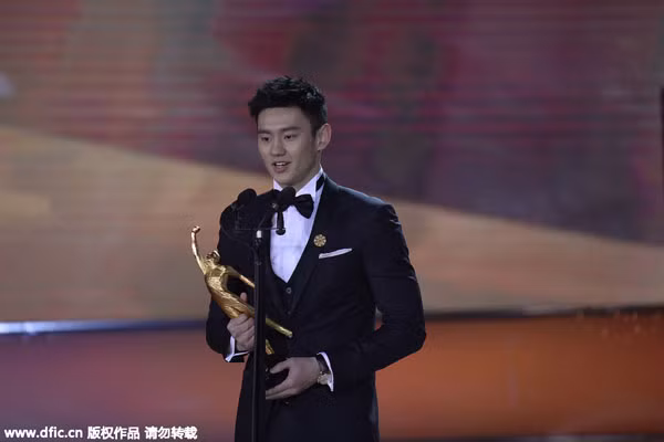 Bí quyết sở hữu cơ bụng 6 múi của kình ngư hot boy Trung Quốc - Hình 3 Bi quyet so huu co bung 6 mui cua kinh ngu hot boy Trung Quoc-Hinh-3