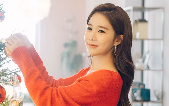 Ngoài ra, mỹ nữ Hàn này đặc biệt thích ăn bắp cải vì giàu chất xơ, lại nhanh no, giảm tối đa cảm giác thèm ăn vặt. Tại Hàn Quốc, nơi mà bắp cải là thành phần chính trong loại kim chi phổ biến nhất.