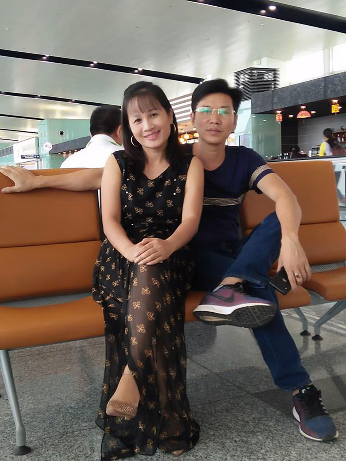 Từ một người phụ nữ mộc mạc, giản dị, Lê Thị Dần ngày càng ăn mặc thời trang và sành điệu hơn.