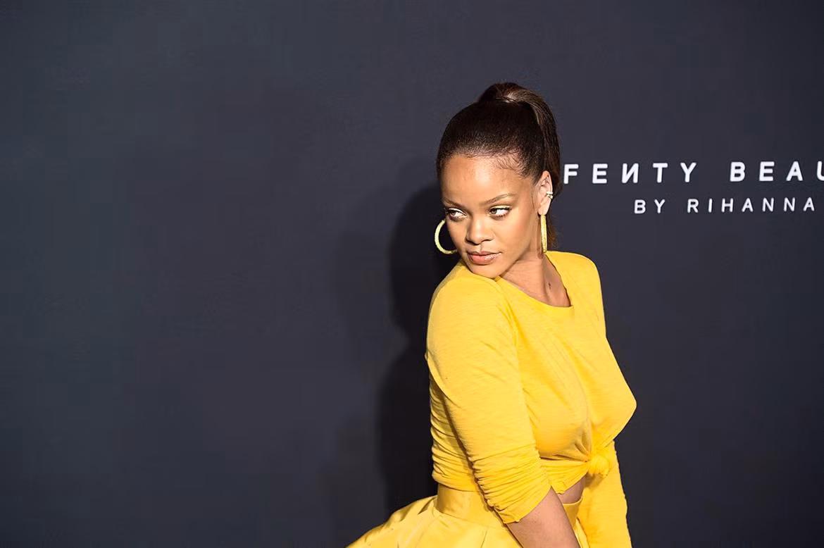 Bat ngo bi quyet giu dang cua nu ca si giau nhat the gioi Rihanna