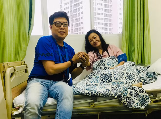Nghe si Kim Cuong bi nhoi mau co tim: Dau hieu benh, an gi phuc hoi suc?