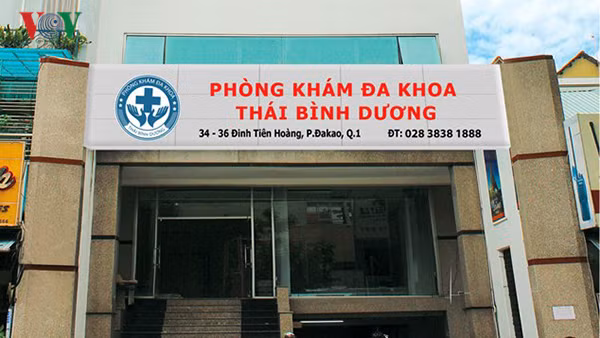Diem mat cac phong kham bi to ve benh, moc tien benh nhan o TP. HCM