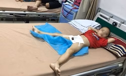 Hơn 70 gia đình có trẻ sùi mào gà kêu cứu Phó Thủ tướng - Hình 2 Hon 70 gia dinh co tre sui mao ga keu cuu Pho Thu tuong-Hinh-2