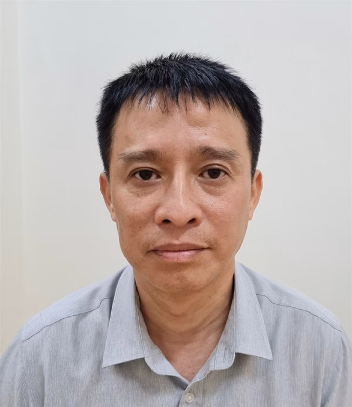  Cựu Vụ trưởng Vụ Quan hệ quốc tế Nguyễn Thanh Hải. Ngày 20/9, Bộ Công an khởi tố bị can, ra lệnh bắt tạm giam đối với ông Nguyễn Thanh Hải - Vụ trưởng Vụ Quan hệ quốc tế (Văn phòng Chính phủ) về tội Nhận hối lộ. 