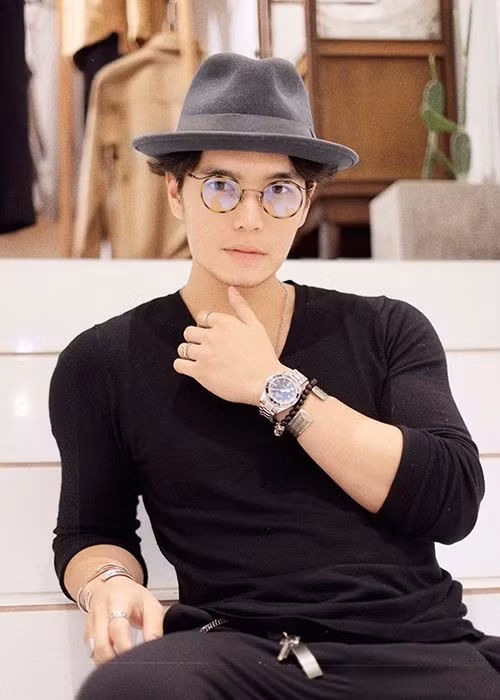 Người hâm mộ Hương Giang rất mong chờ Huy Trần và nữ ca sĩ chuyển giới là cặp đôi mới.