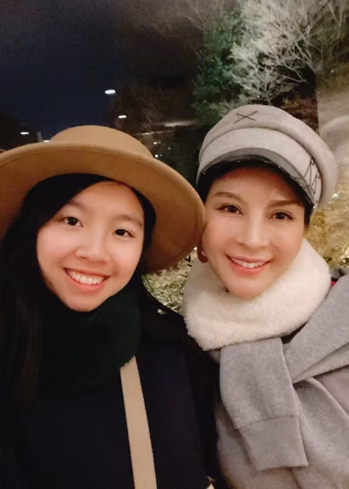 Nữ MC khoe con gái thừa hưởng sự gọn gàng, nhẹ nhàng và tình cảm giống mẹ.