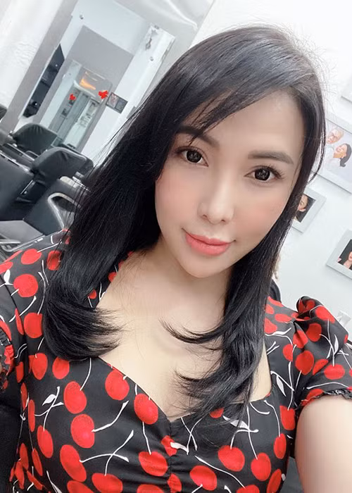 Theo Quỳnh Thư, sau đó, cô được bạn giúp đỡ, tìm đến một nơi và người này cho rằng Quỳnh Thư đã bị chơi bùa ngải.