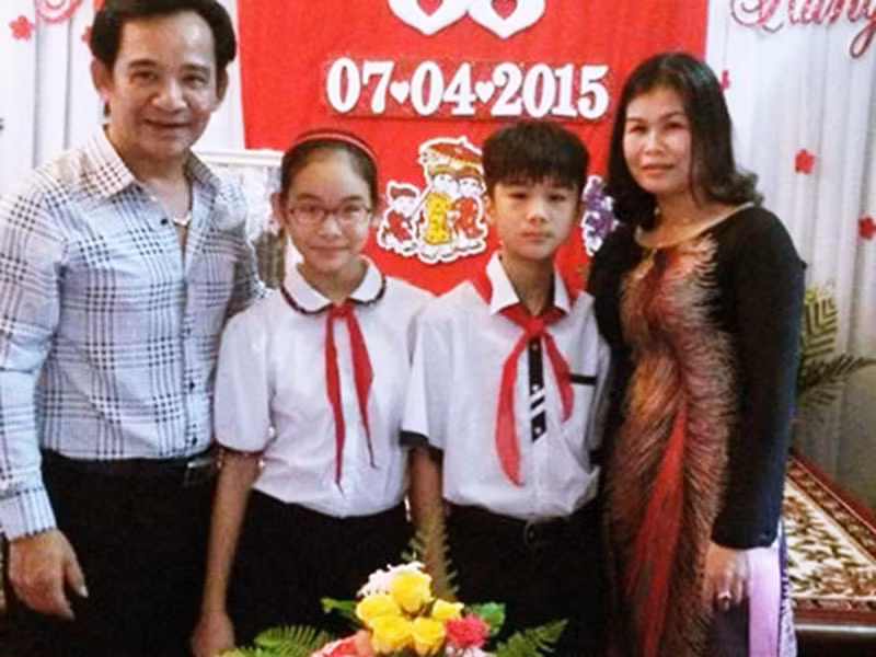 "Đó là niềm vui không gì có thể diễn tả sau thời gian dài chịu nhiều áp lực trước những lời hỏi thăm từ gia đình hai bên và bạn bè", Quang Tèo kể lại niềm vui khi nghe tin vợ mang bầu.