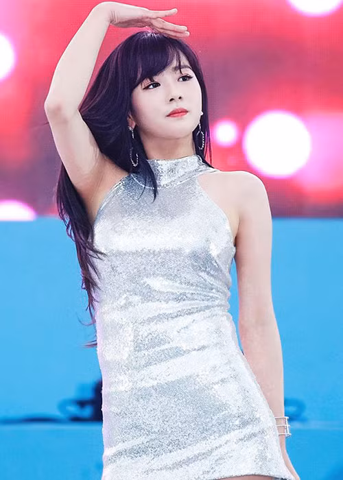 Sở hữu vóc dáng vạn người mê là một trong những lợi thế của Bomi.