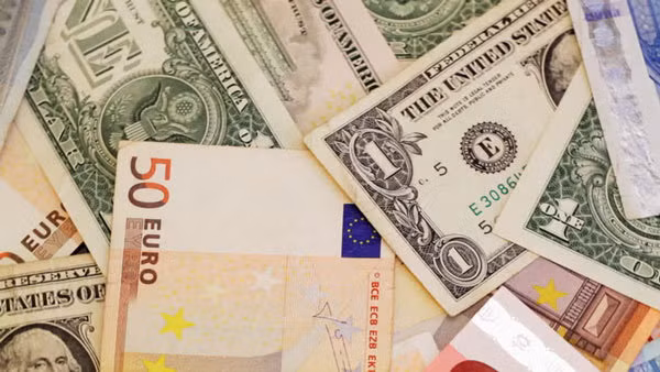 Ty gia ngoai te ngay 9/11: Dau hieu chia re, USD tang vot tro lai