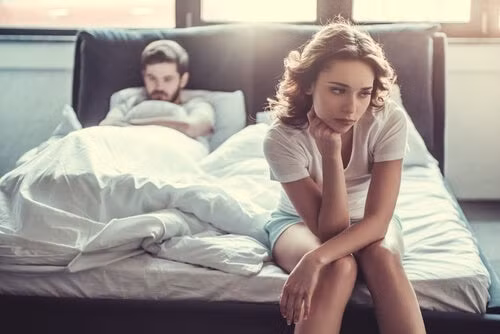 Thứ tư, thảo luận về điều mình thích và không thích. Các cặp vợ chồng có thể có những sở thích khác nhau trong chuyện chăn gối, điều này trên thực tế giúp mối quan hệ trở nên thú vị.