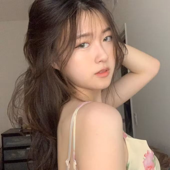 2. Vkimm: Được yêu mến nhờ khuôn mặt duyên dáng và phong cách chơi đậm tính giải trí.(Ảnh: Linktree)