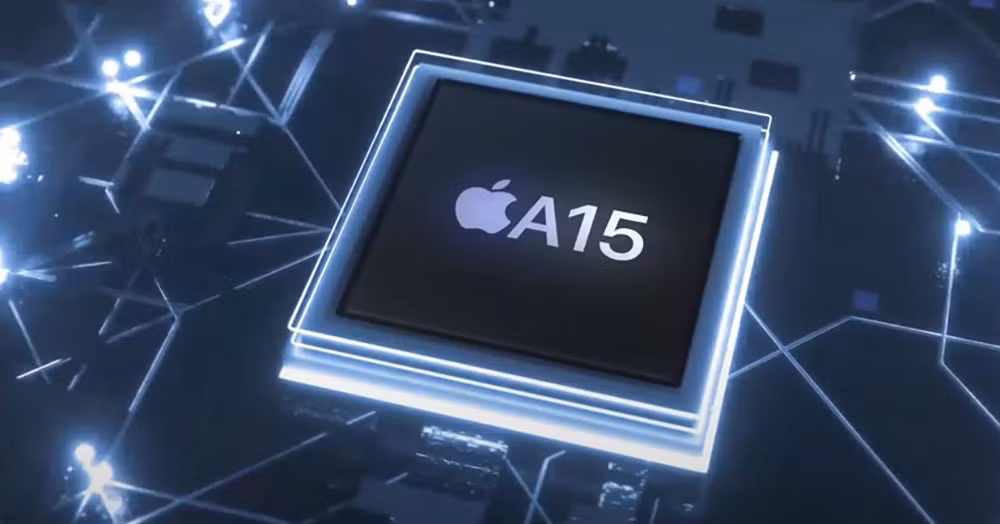 Dù chip A15 Bionic không còn đứng đầu, iPhone 13 vẫn đáp ứng tốt nhu cầu cơ bản và chơi game trong 2-3 năm tới. (Ảnh: Hoàng Hà Mobile)