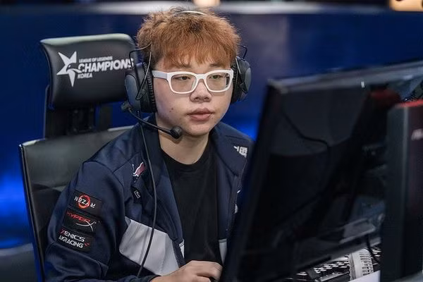 2. Pawn: Được mệnh danh là "Faker Slayer", Pawn là người chiến thắng Faker nhiều nhất trong các trận đấu quan trọng. Tiêu biểu là trận hủy diệt SKT T1 tại CKTG 2014 và chung kết MSI 2015, nơi anh cùng Samsung White và EDward Gaming lần lượt làm nên lịch sử.(Ảnh: Liquipedia)