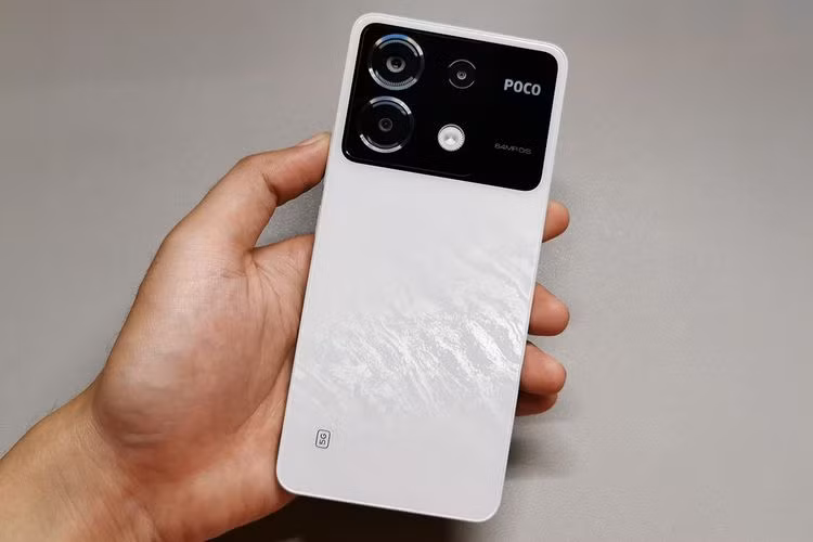 Hệ thống tản nhiệt buồng hơi giúp thiết bị hoạt động ổn định khi chơi game nặng.(Ảnh: kompas.com)