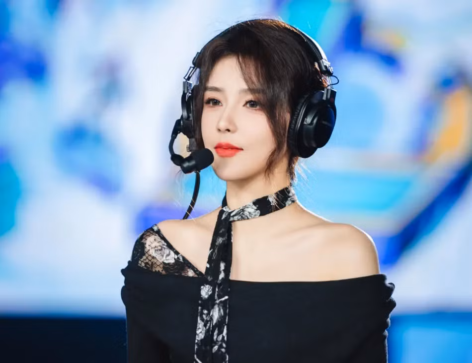 Nhiều người thất vọng và chế giễu căn phòng của Rita giống "chuồng heo", trái ngược hoàn toàn với hình ảnh thanh lịch thường thấy trên sóng.(Ảnh: gameK)