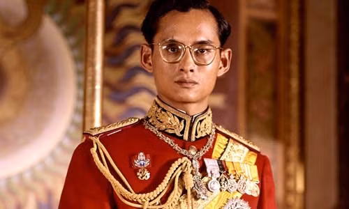 Cuoc doi Quoc vuong tri vi lau nhat trong lich su TG