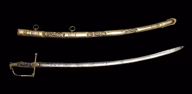 Là người đứng đầu đất nước, hoàng đế Napoleon thường dẫn quân chinh phạt một số nước lớn ở châu Âu. Chính những cuộc chinh phạt này đã giúp Napoleon và nước Pháp có được vị trí vững chắc ở châu Âu.