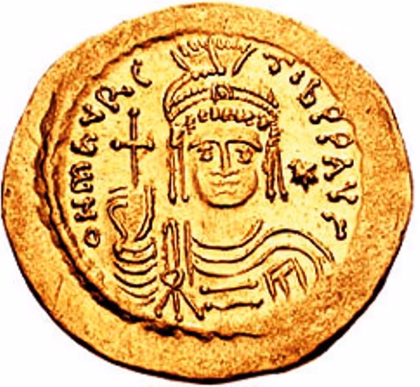 Hoàng đế Maurice được biết đến nhiều nhất với chiến tích chống lại người Sassanid. Ông trị vì đất nước từ năm 582-602.