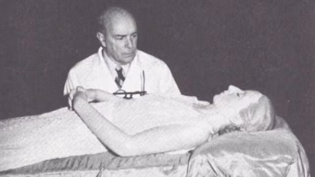 Xác ướp của Evita cực kỳ “hoàn mỹ” có thể trưng bày ngay cho dư luận đến viếng sau khi bà qua đời. Đây cũng là xác ướp đầu tiên trong lịch sử thế giới còn nguyên các bộ phận nội tạng.