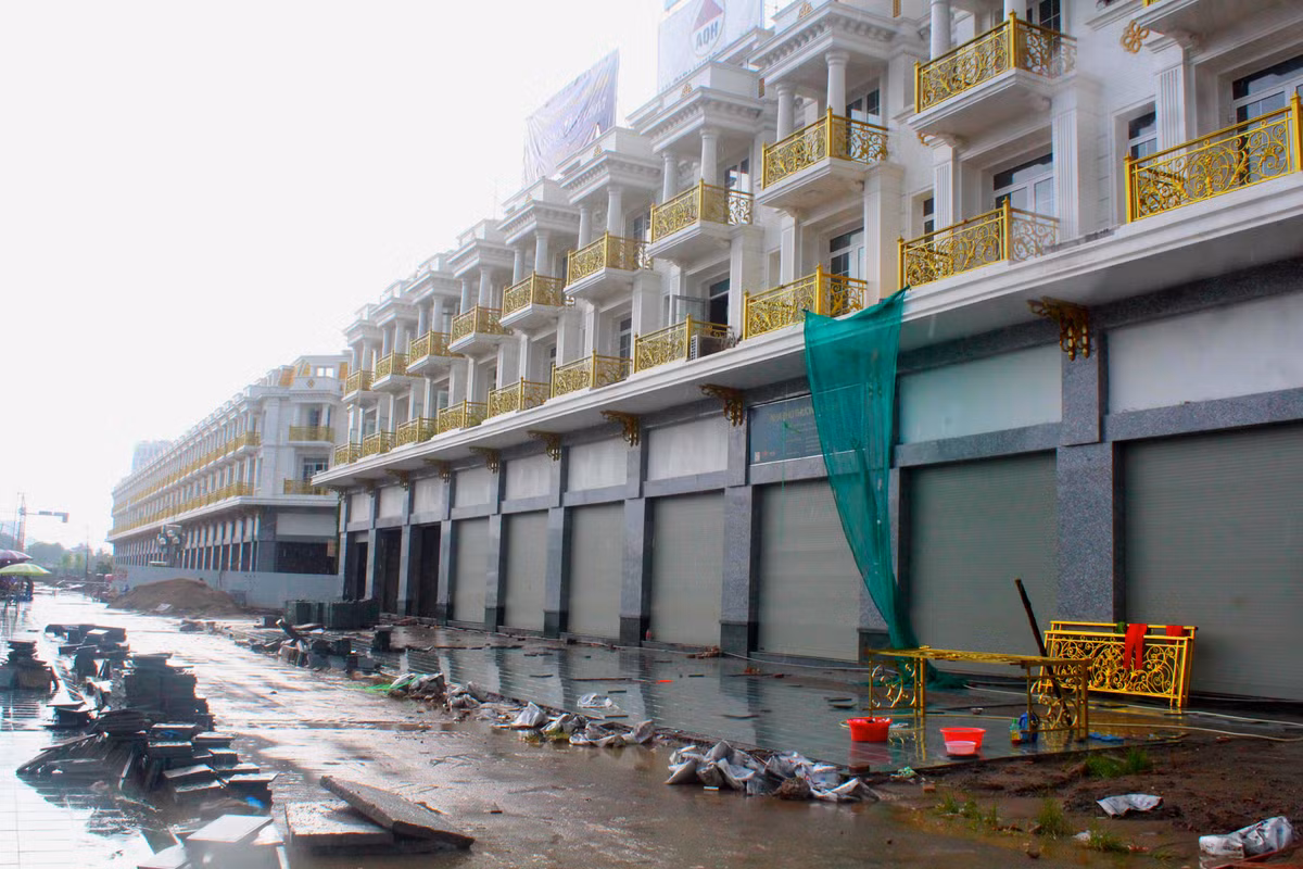 Du an Shophouse 24h Van Phuc: CDT Hai Phat dung chieu "thoi gia"?