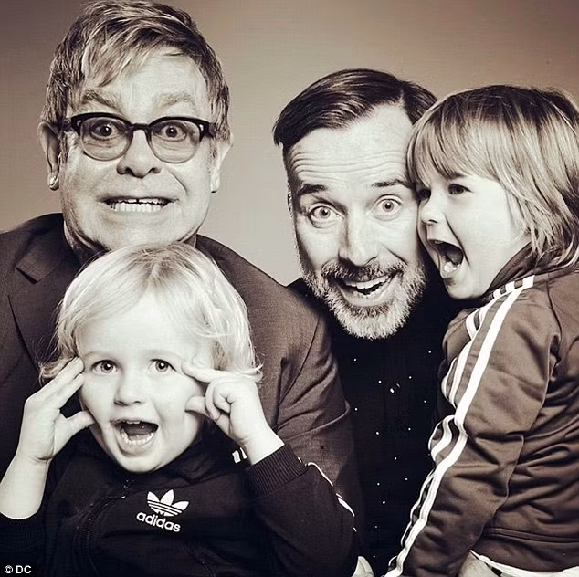 Cap dong tinh gan bo nhat Hollywood Elton John David Furnish-Hinh-12