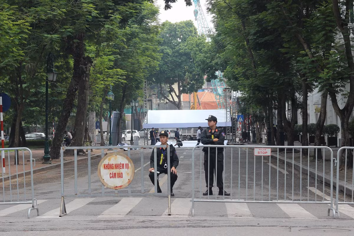 Ha Noi san sang don Tong thong Donald Trump-Hinh-2