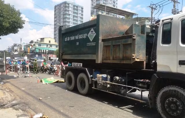 Hiện trường vụ tai nạn thương tâm.