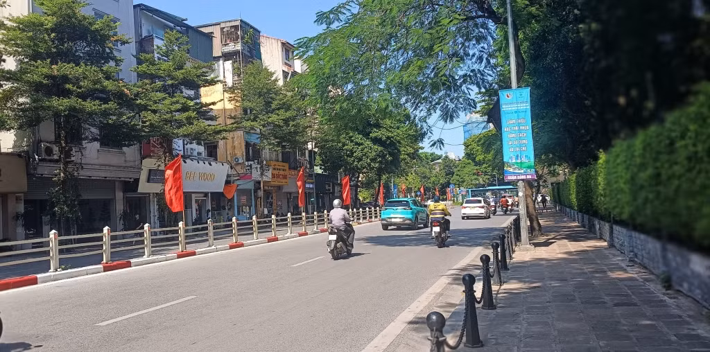Du bao thoi tiet hom nay 1/11: Tu Thua Thien Hue den Binh Dinh co mua to