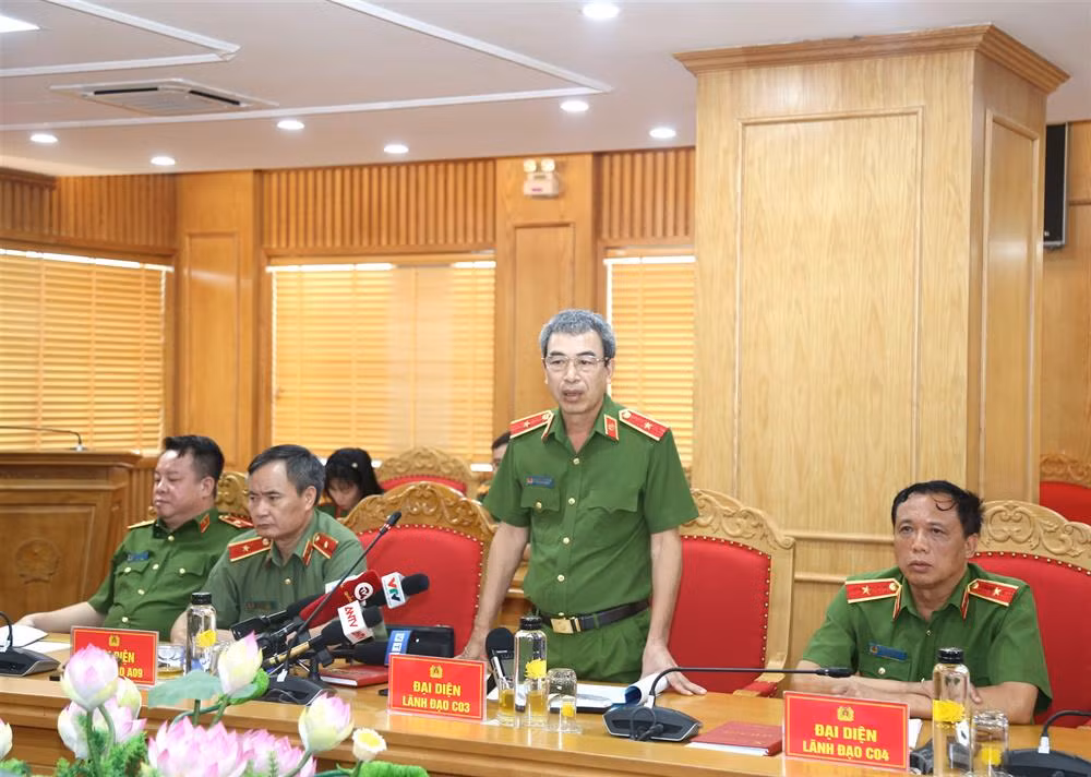 Điều tra dấu hiệu lợi ích nhóm trong phát hành sách giáo khoa Dieu tra dau hieu loi ich nhom trong phat hanh sach giao khoa